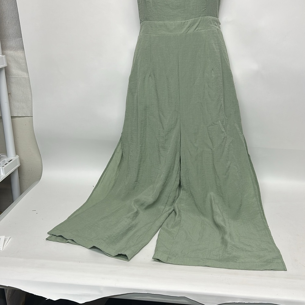 Essue Green Sleeveless Jumpsuit with Square Neck Size M - Picture 2 of 7